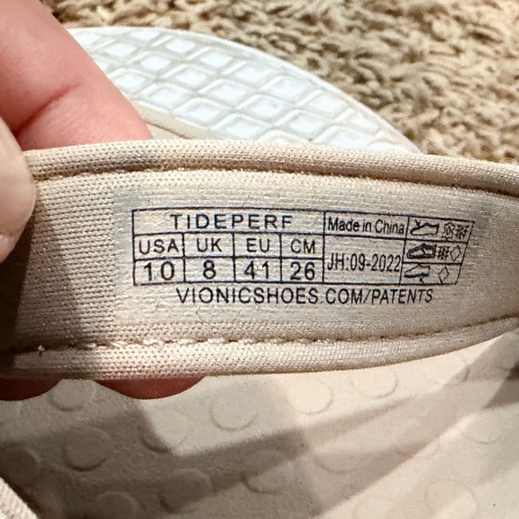 Vionic Tide Casandra White Leather Sandal Flip Flop Women's US size 10 - Picture 3 of 4